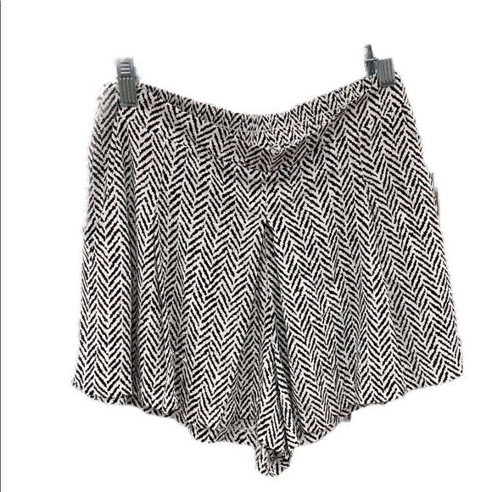 Old Navy Faux Pleat Short Shorts Small EUC